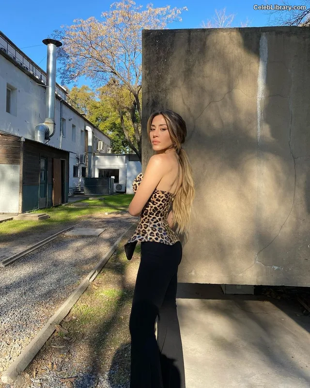 Jimena Baron photo 15 of 1275