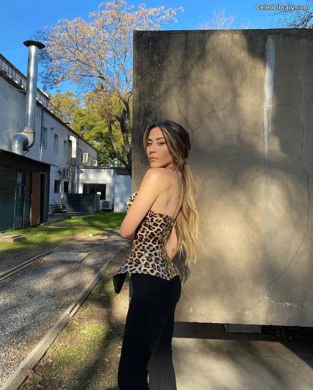 Jimena Baron photo 16 of 1275