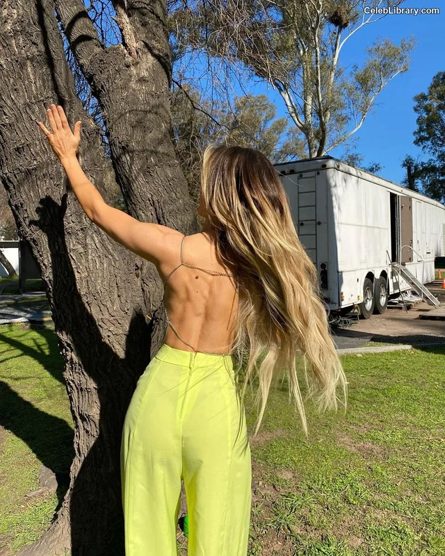 Jimena Baron photo 12 of 1275