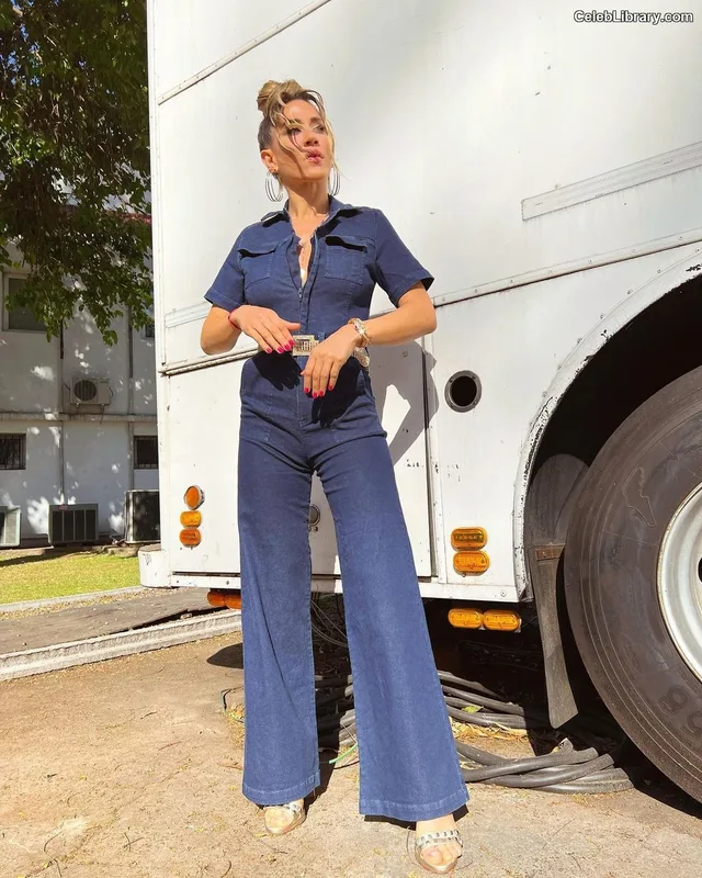 Jimena Baron photo 11 of 1275