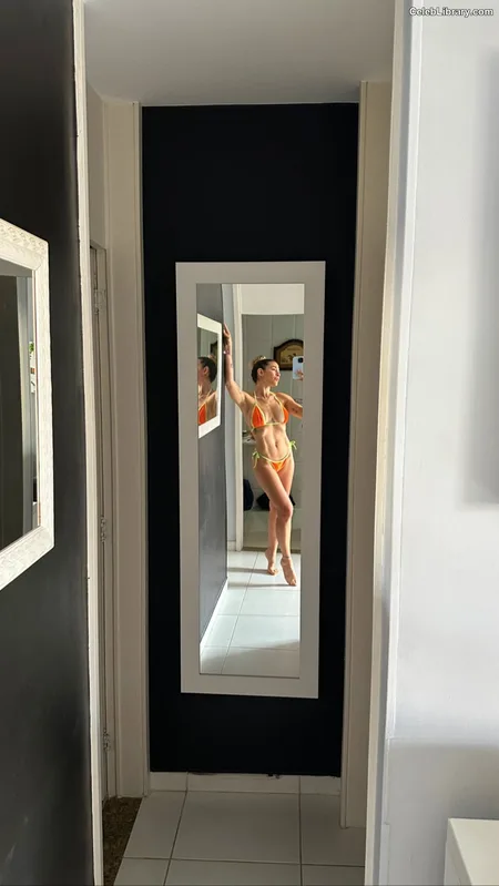 Jimena Baron photo 18 of 1275