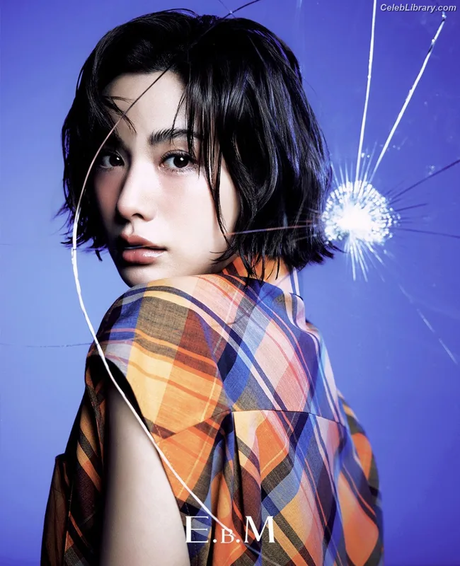Jin Nana photo 2 of 136