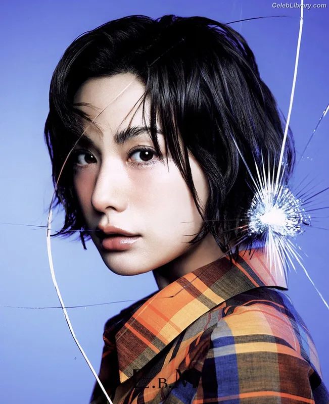 Jin Nana photo 5 of 136