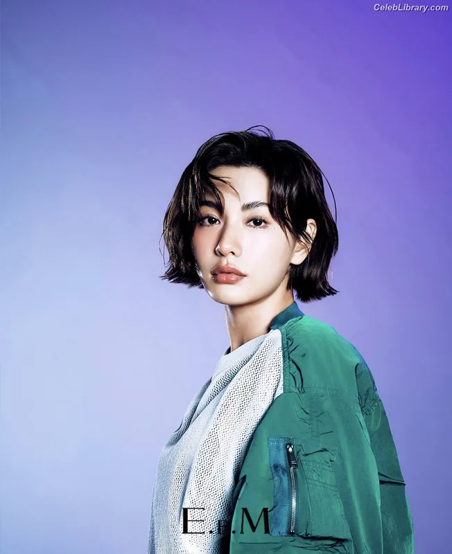 Jin Nana photo 12 of 136