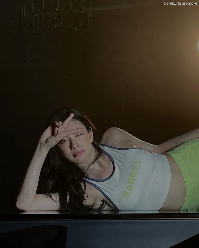 Jin Nana photo 4 of 136