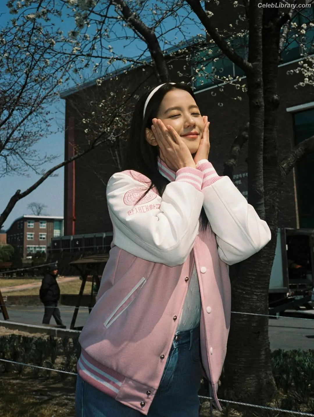 Jisoo - BLΛƆKPIИK ( BLACKPINK ) photo 14 of 2451