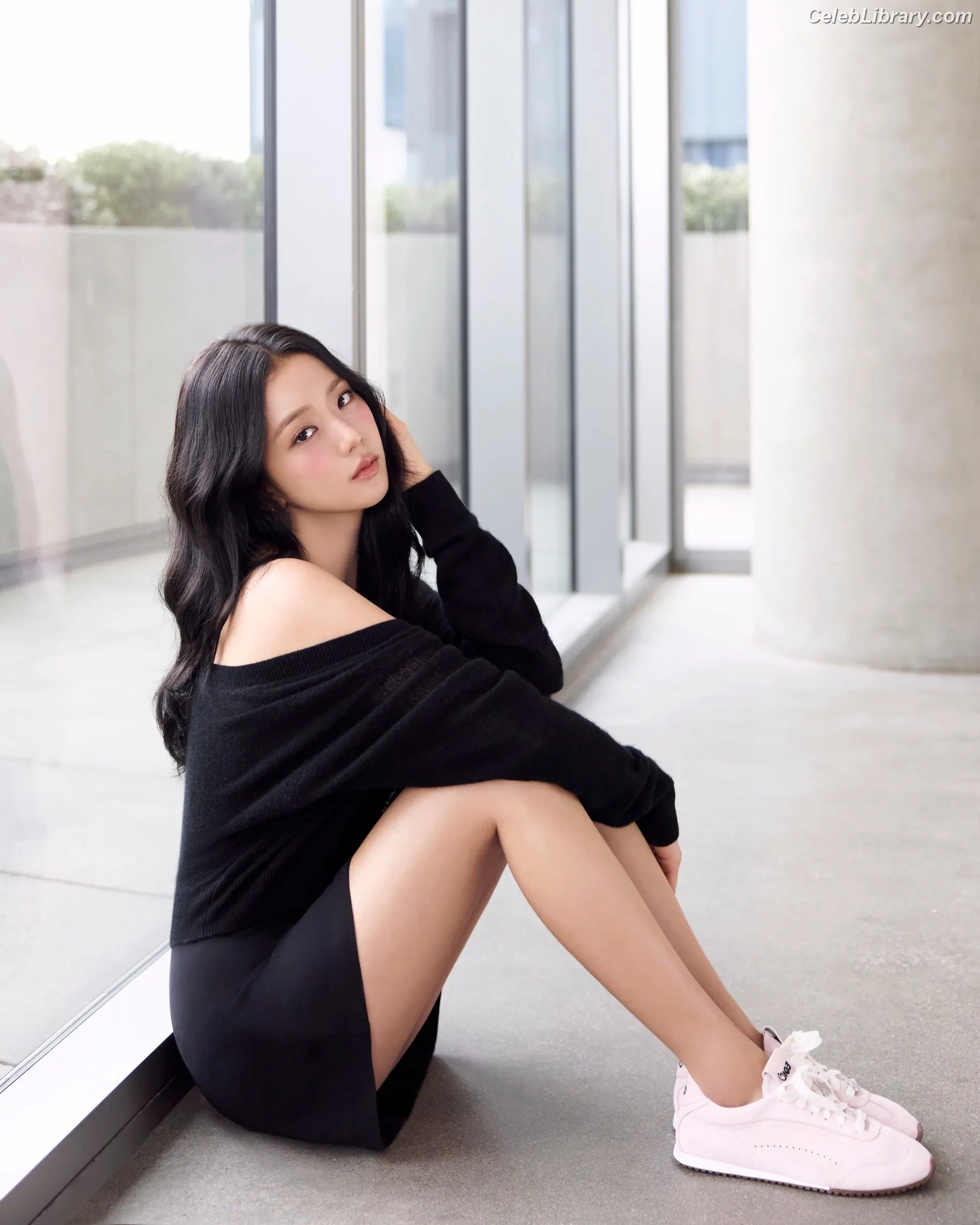 Jisoo  - BLΛƆKPIИK ( BLACKPINK ) photo 6 of 2451