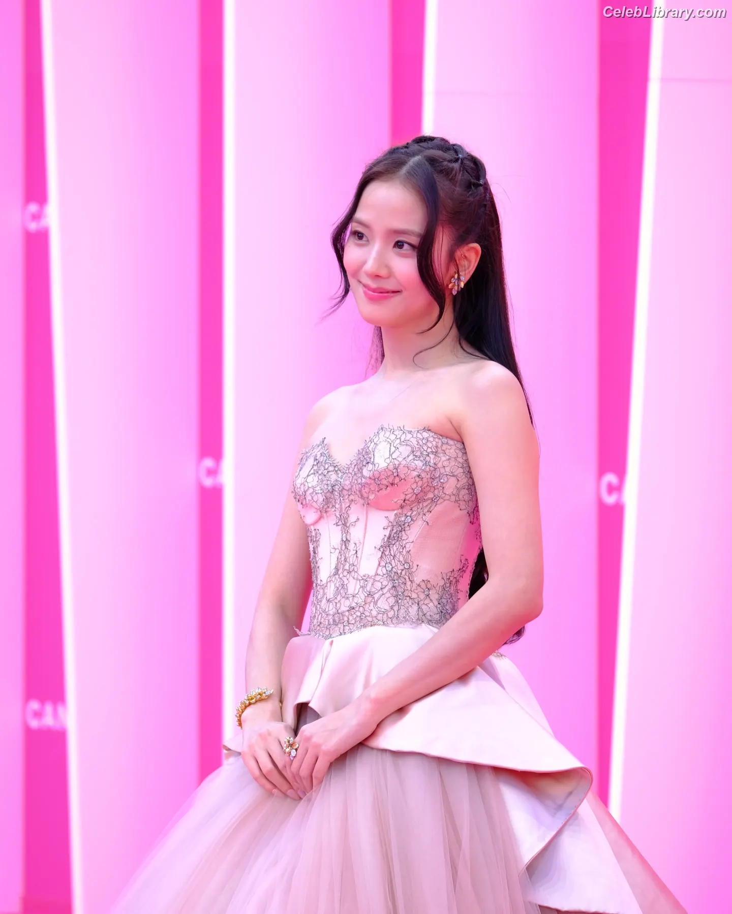 Jisoo - BLΛƆKPIИK ( BLACKPINK ) photo 1 of 2451