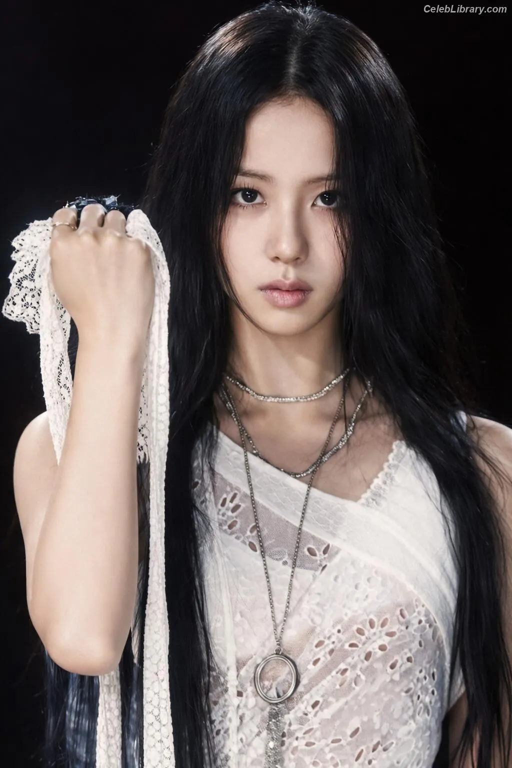 Jisoo  - BLΛƆKPIИK ( BLACKPINK ) photo 4 of 2451