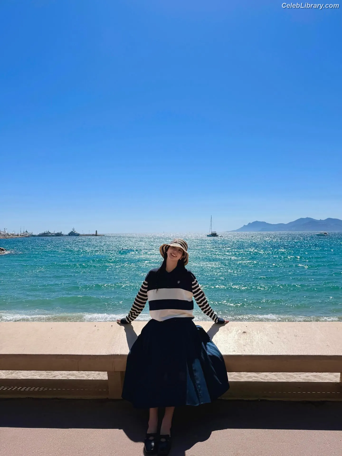 Jisoo - BLΛƆKPIИK ( BLACKPINK ) photo 10 of 2451