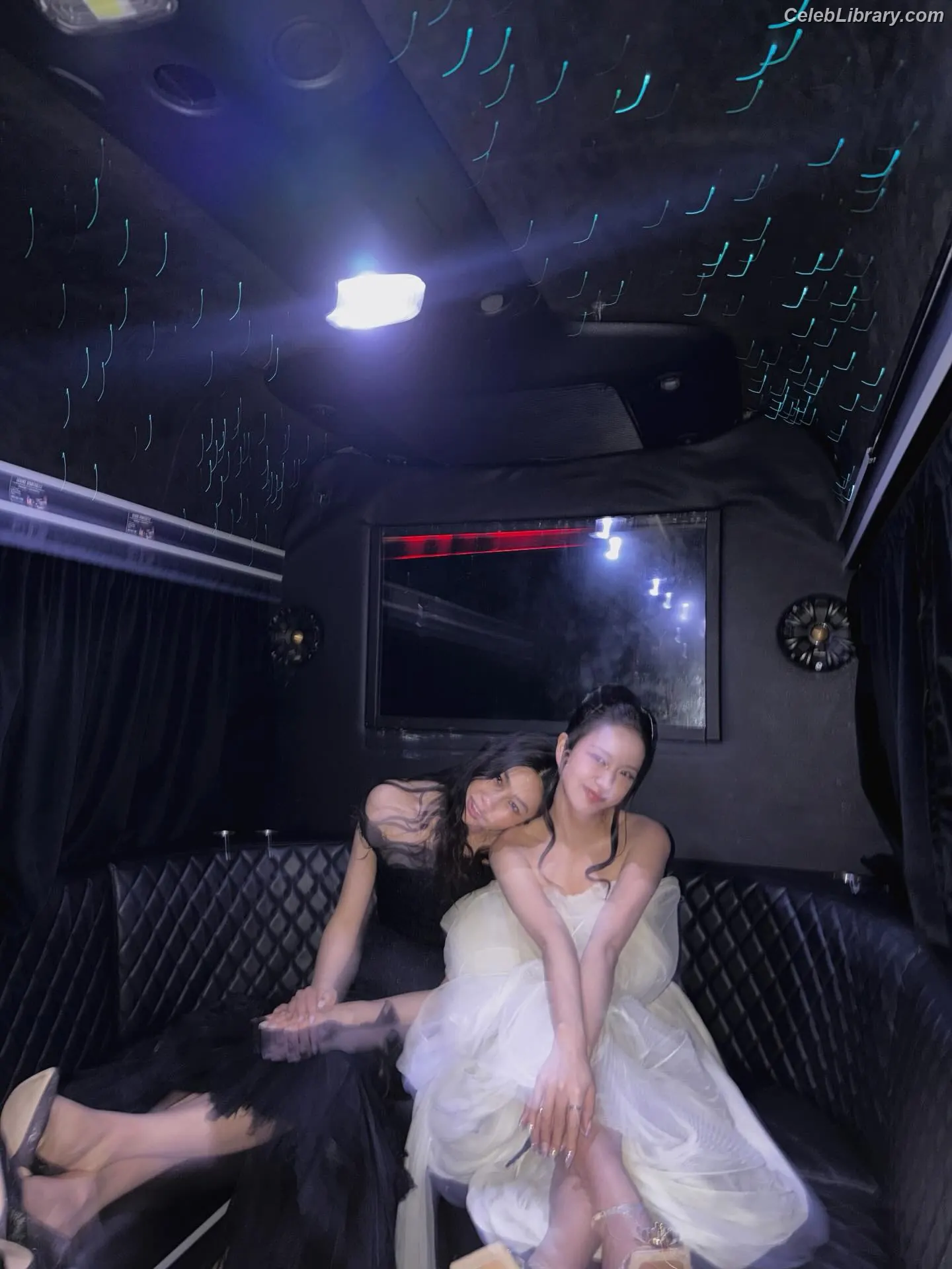 Jisoo  - BLΛƆKPIИK ( BLACKPINK ) photo 5 of 2451