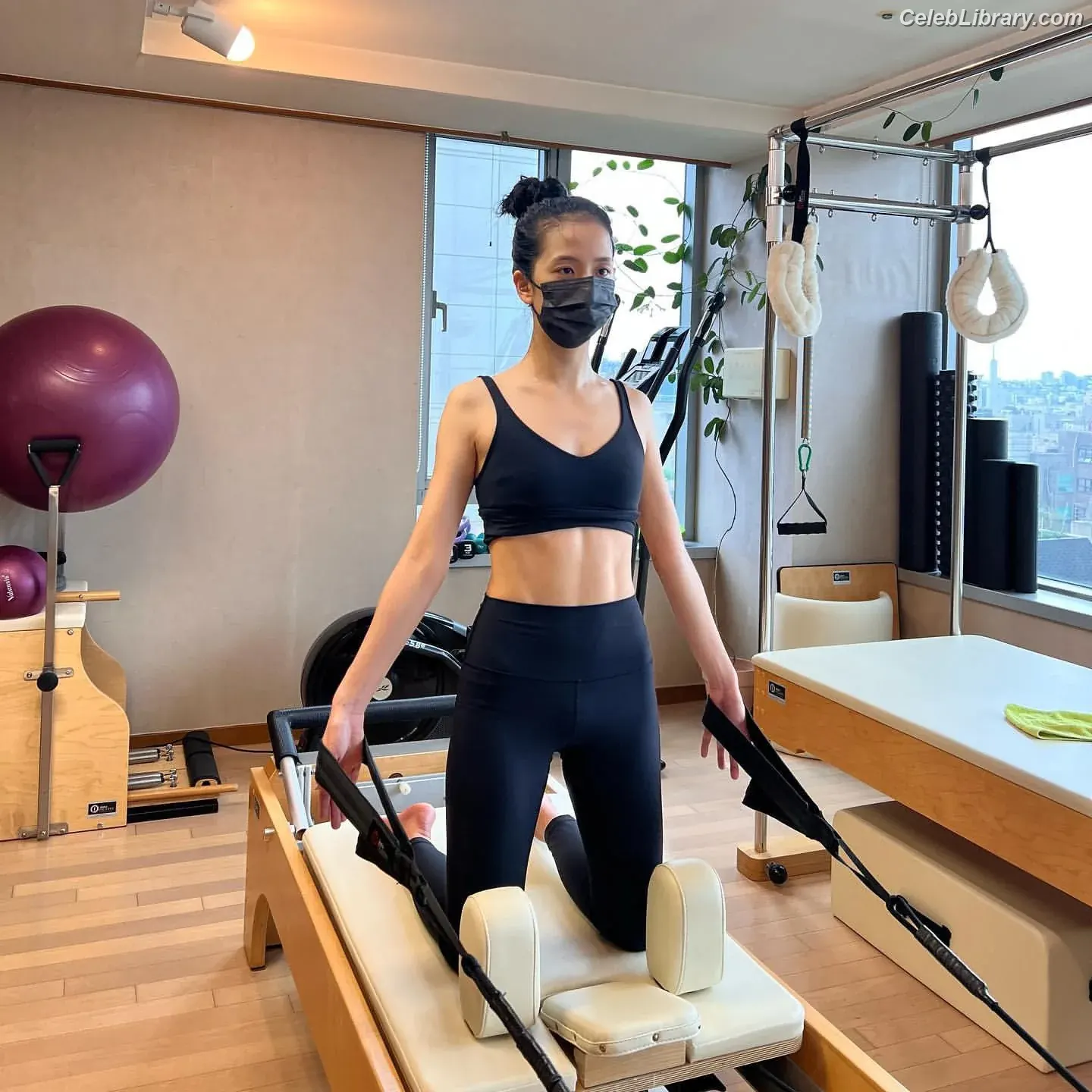 Jisoo - BLΛƆKPIИK ( BLACKPINK ) photo 6 of 2451