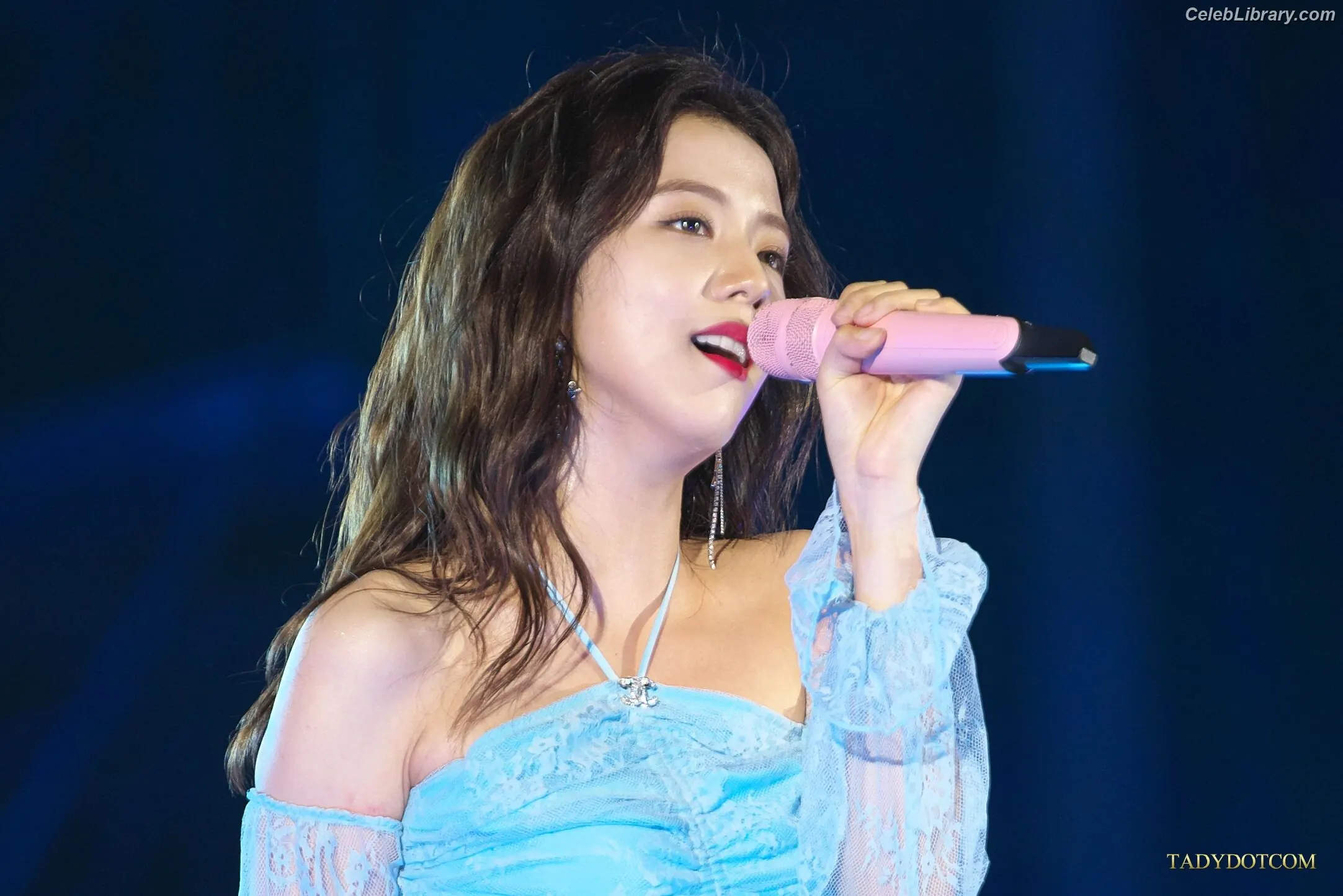 Jisoo  - BLΛƆKPIИK ( BLACKPINK ) photo 18 of 2451