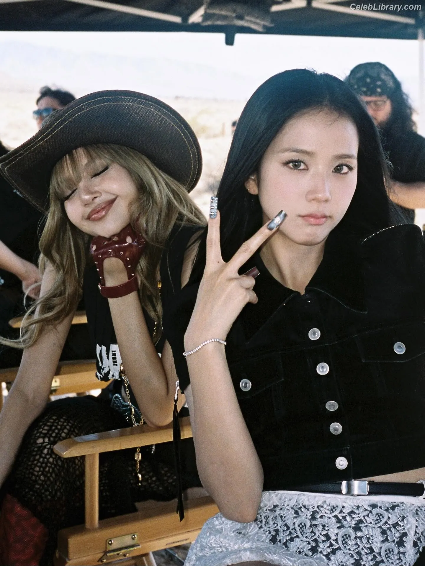 Jisoo  - BLΛƆKPIИK ( BLACKPINK ) photo 16 of 2451