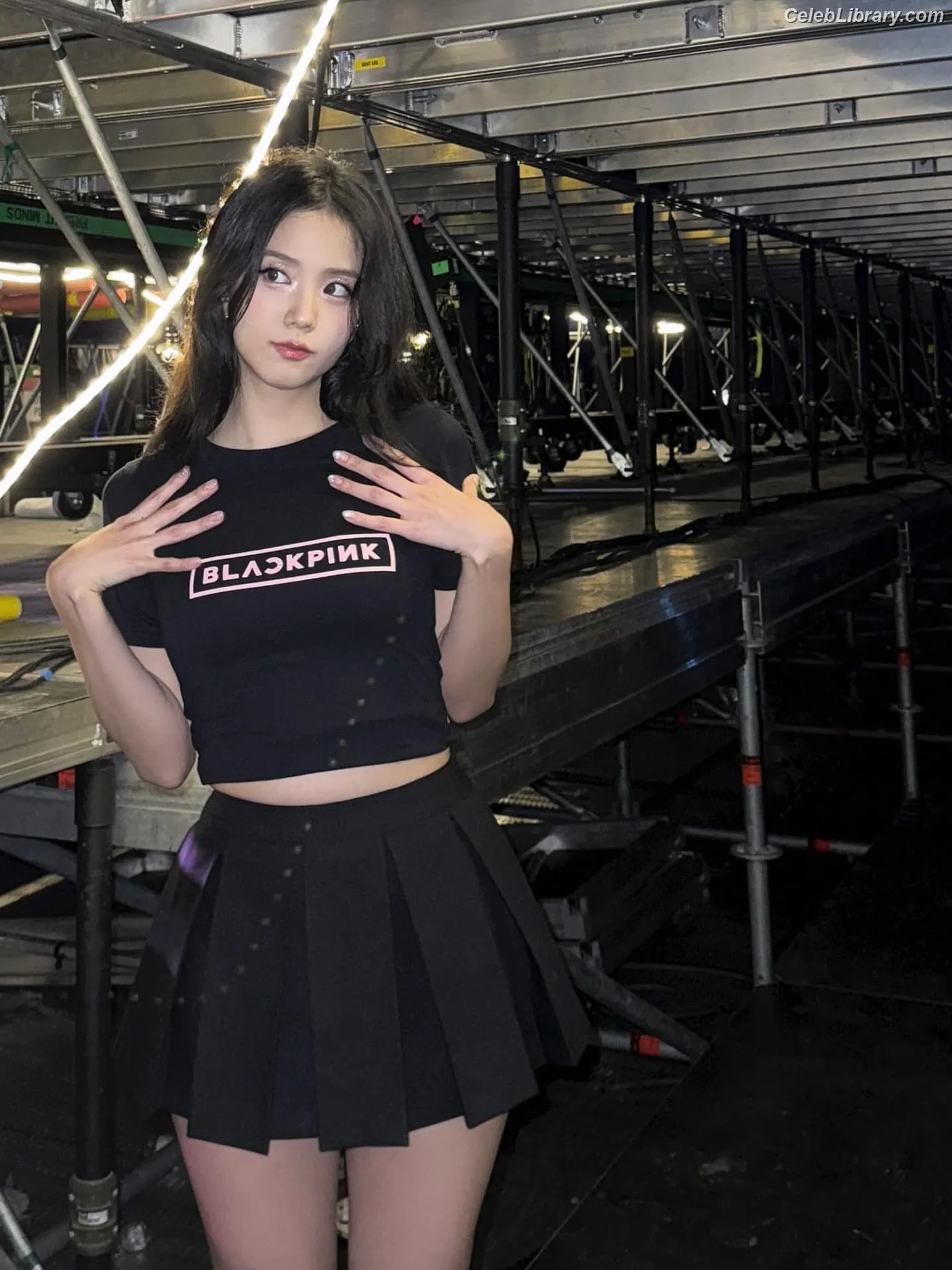 Jisoo - BLΛƆKPIИK ( BLACKPINK ) photo 12 of 2451