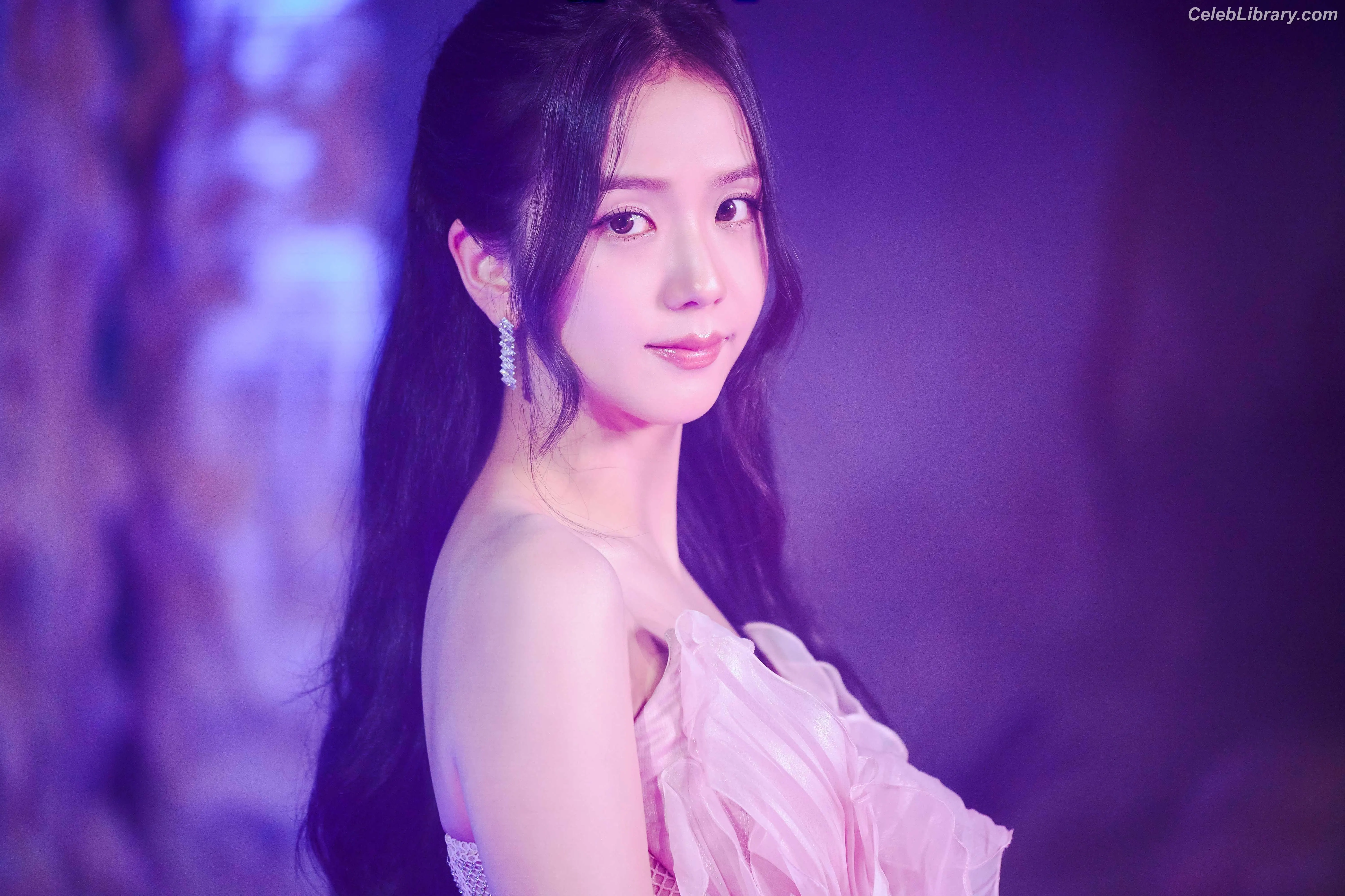 Jisoo - BLΛƆKPIИK ( BLACKPINK ) photo 18 of 2451