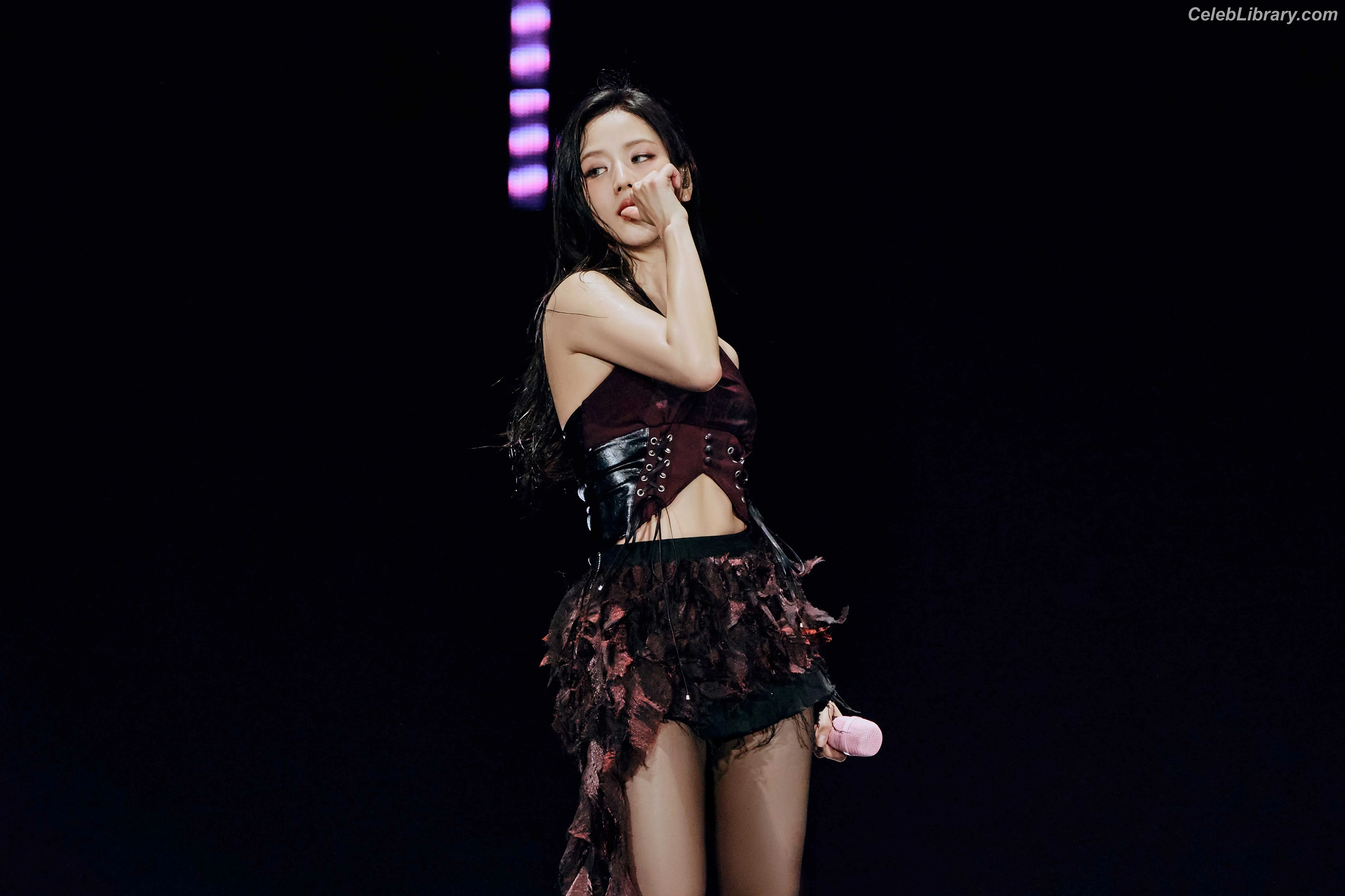 Jisoo  - BLΛƆKPIИK ( BLACKPINK ) photo 7 of 2451