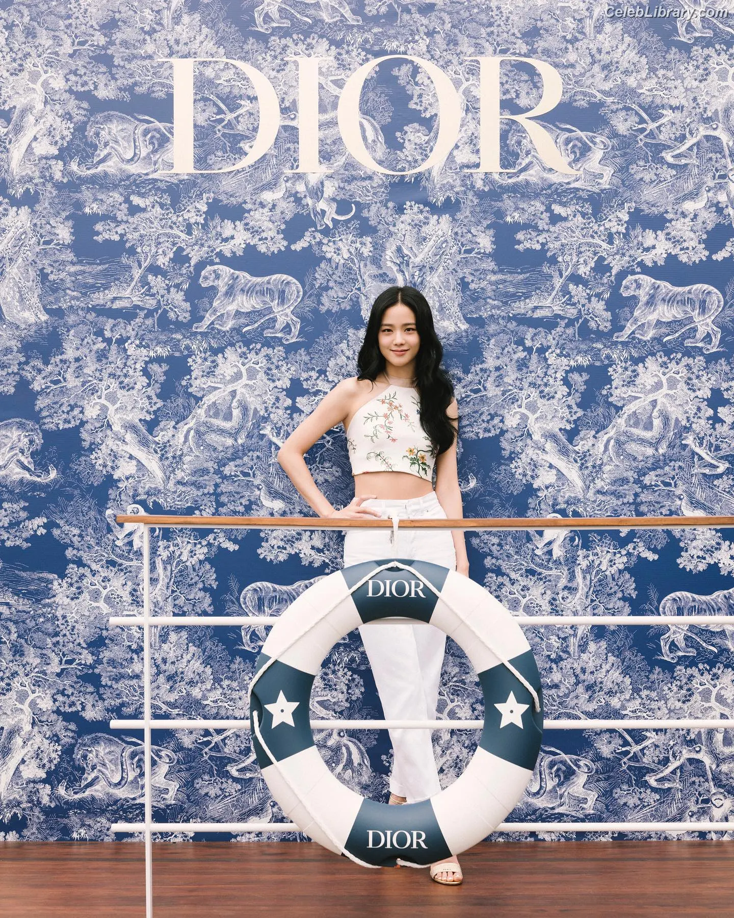 Jisoo  - BLΛƆKPIИK ( BLACKPINK ) photo 15 of 2451