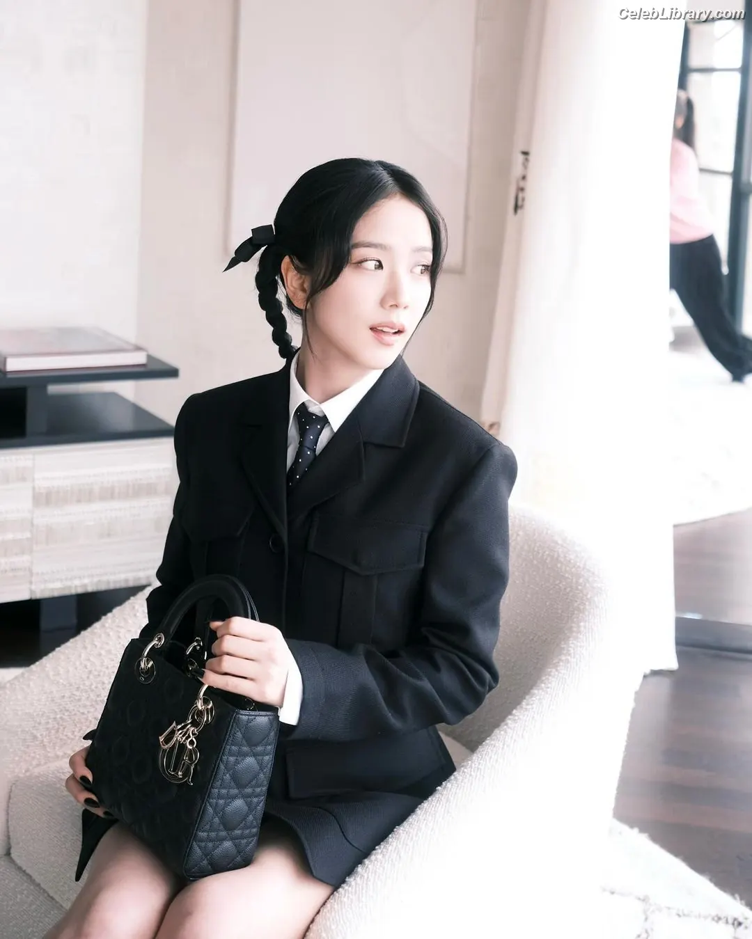 Jisoo  - BLΛƆKPIИK ( BLACKPINK ) photo 3 of 2451