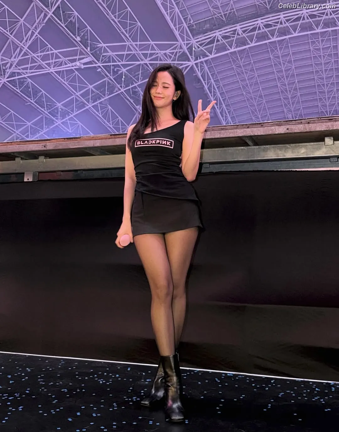 Jisoo - BLΛƆKPIИK ( BLACKPINK ) photo 6 of 2451