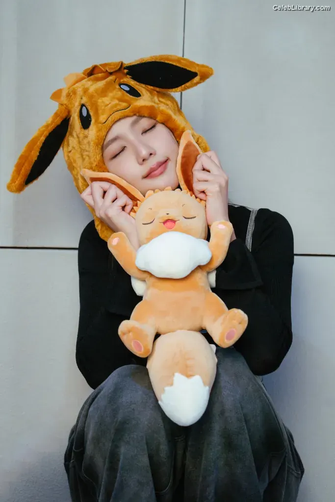 Jisoo  - BLΛƆKPIИK ( BLACKPINK ) photo 24 of 2451