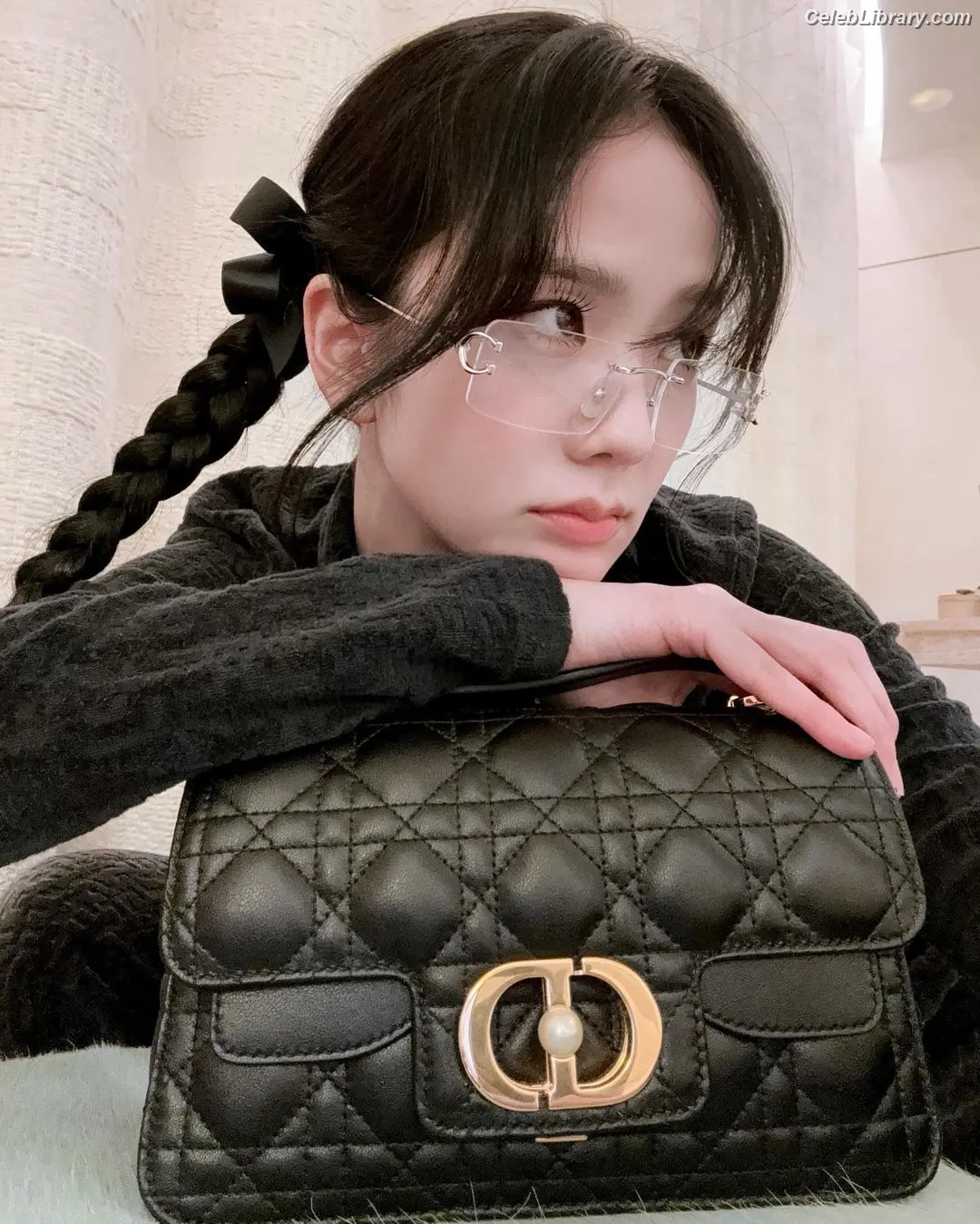 Jisoo  - BLΛƆKPIИK ( BLACKPINK ) photo 20 of 2451