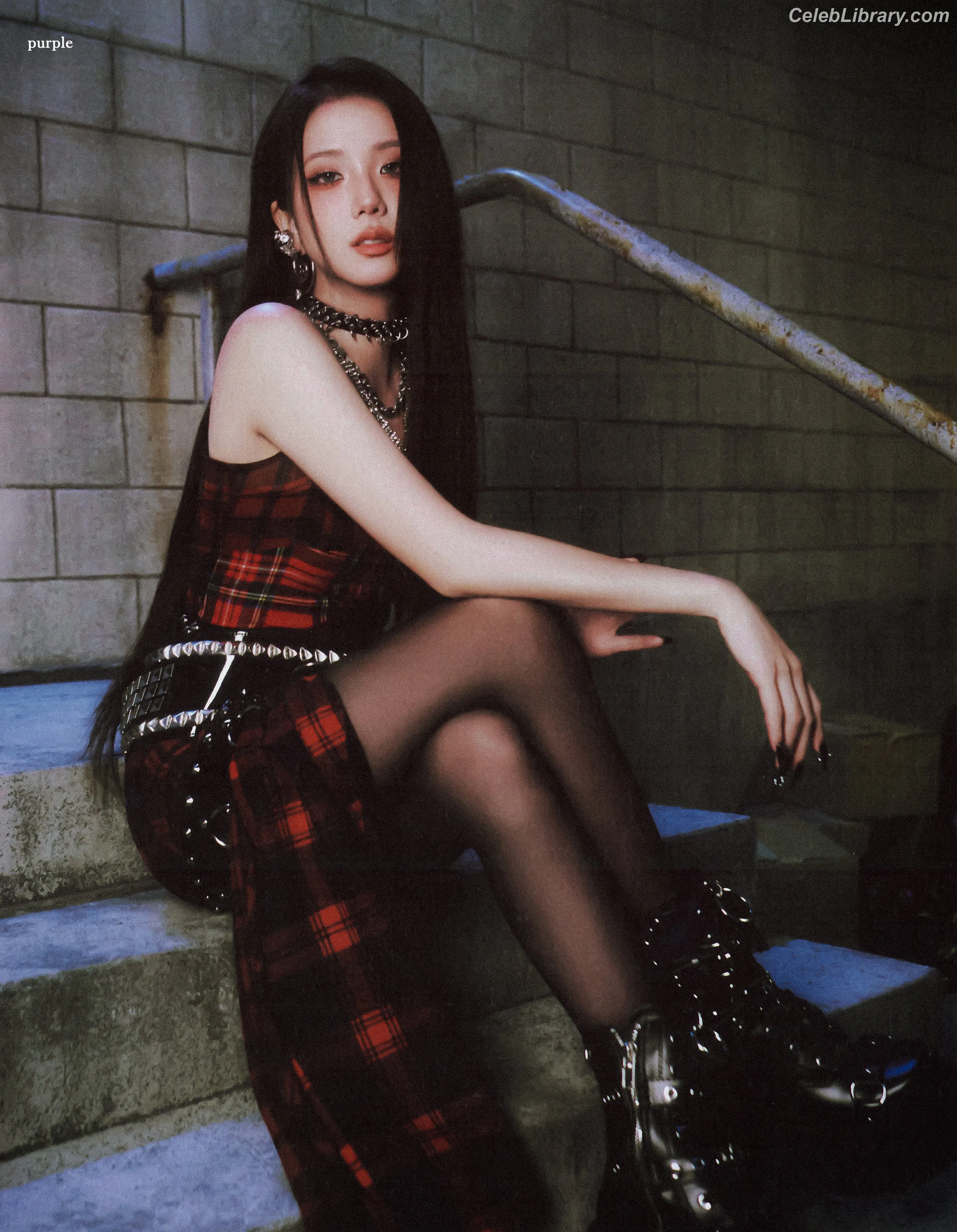 Jisoo  - BLΛƆKPIИK ( BLACKPINK ) photo 11 of 2451