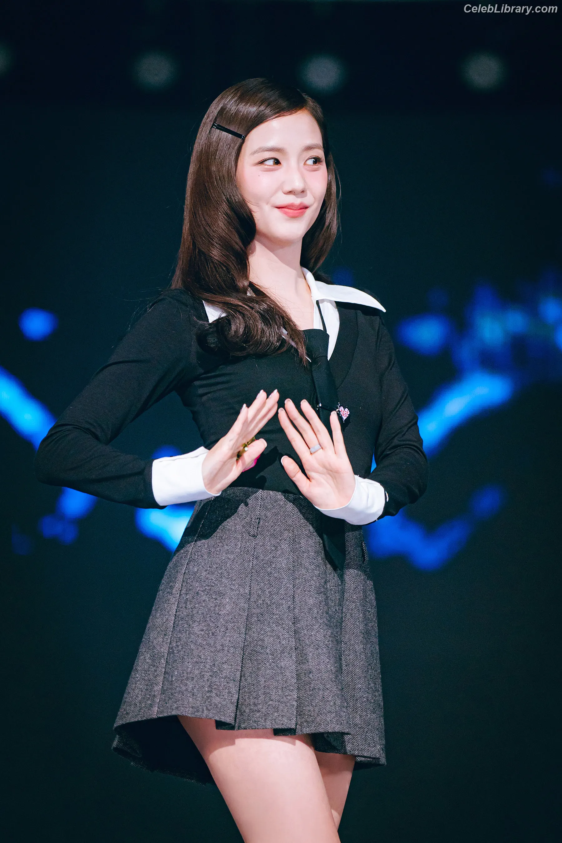 Jisoo  - BLΛƆKPIИK ( BLACKPINK ) photo 17 of 2451