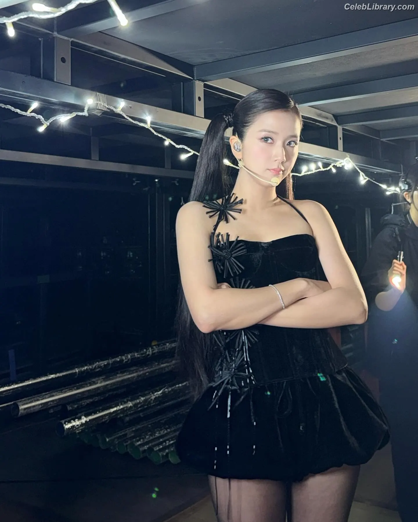 Jisoo - BLΛƆKPIИK ( BLACKPINK ) photo 2 of 2451
