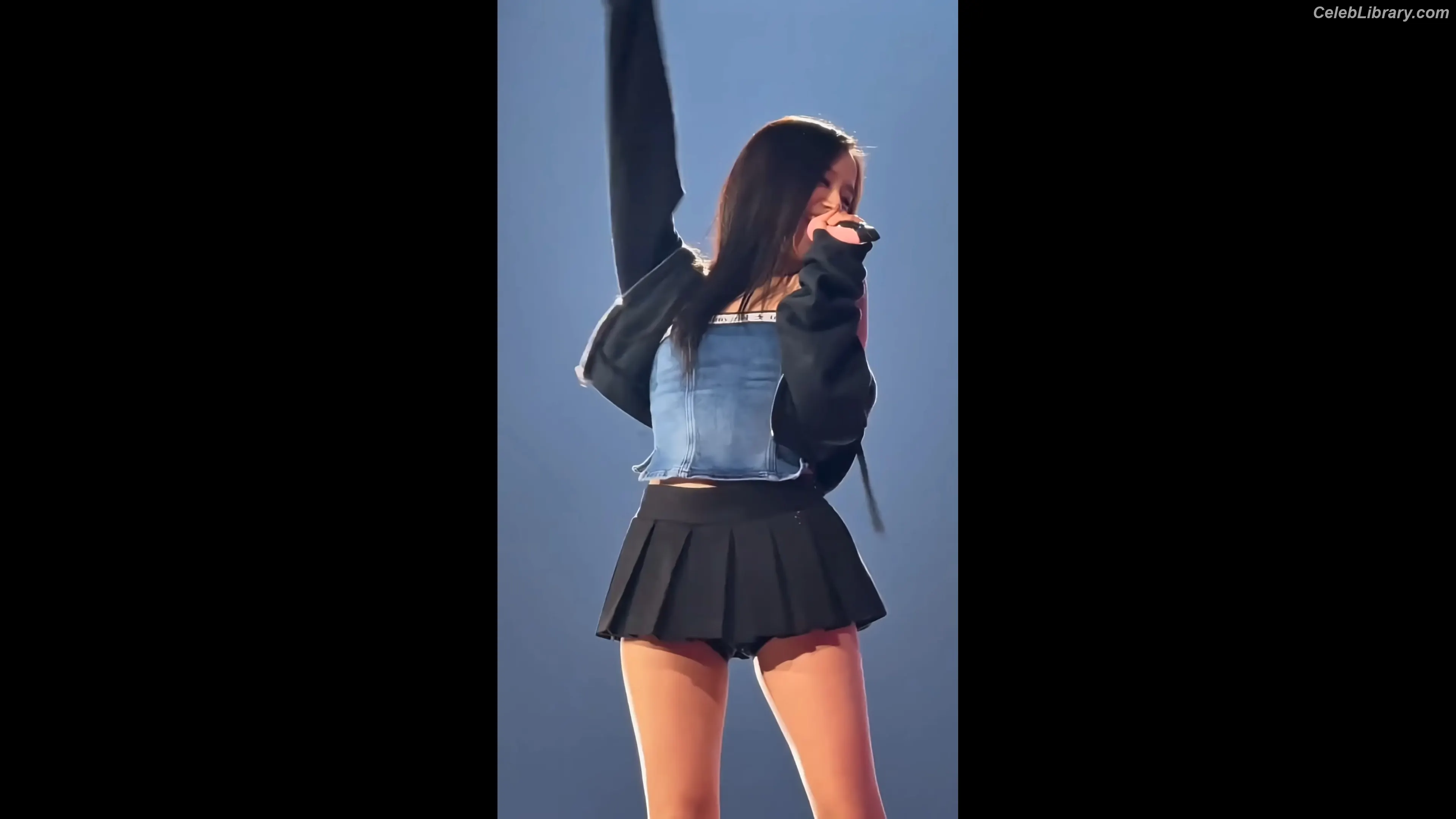 Jisoo  - BLΛƆKPIИK ( BLACKPINK ) photo 9 of 2451