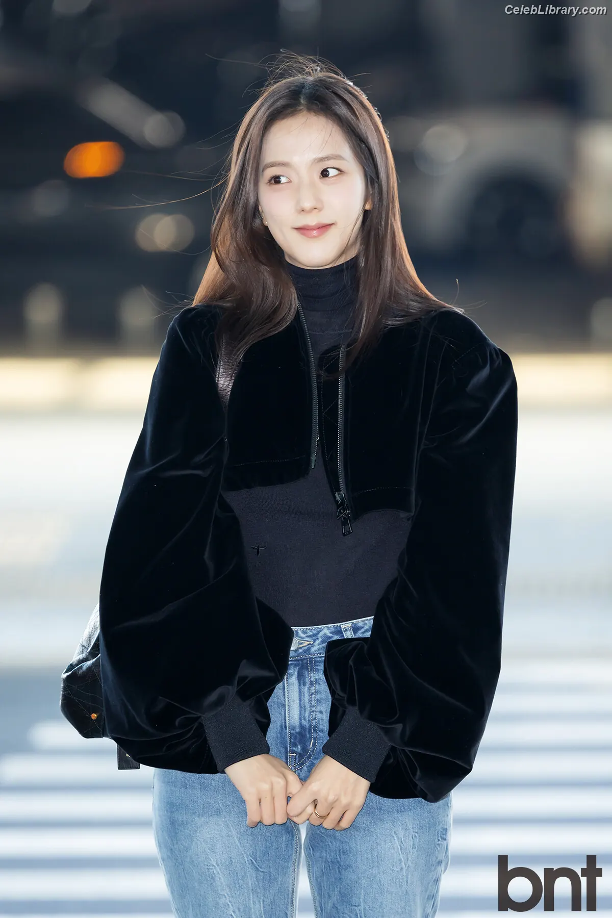 Jisoo - BLΛƆKPIИK ( BLACKPINK ) photo 2 of 2451
