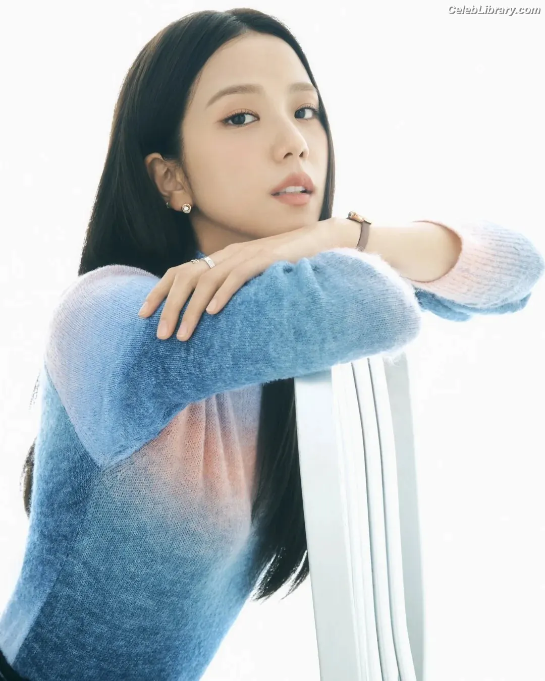 Jisoo  - BLΛƆKPIИK ( BLACKPINK ) photo 8 of 2451