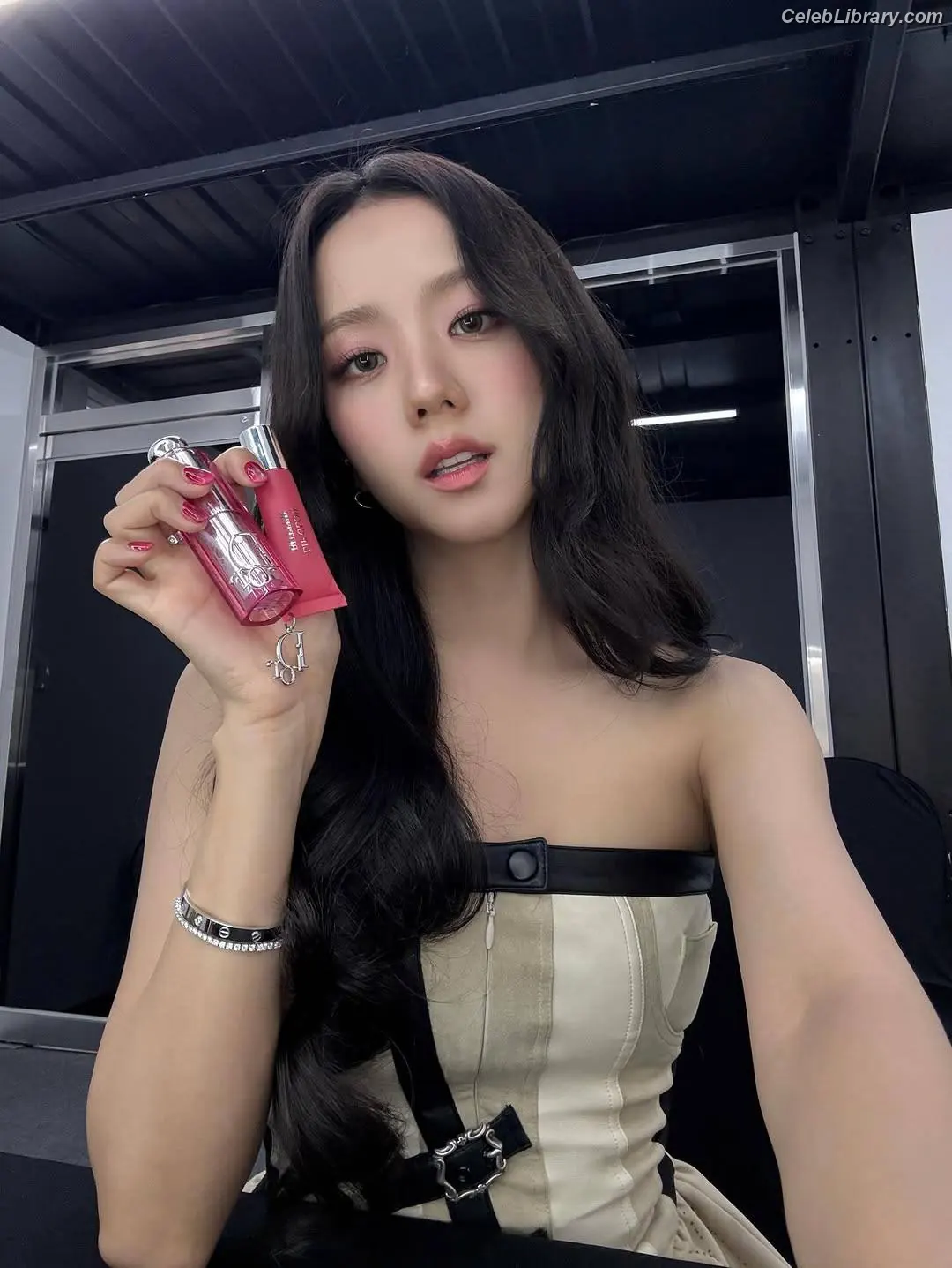 Jisoo  - BLΛƆKPIИK ( BLACKPINK ) photo 20 of 2451