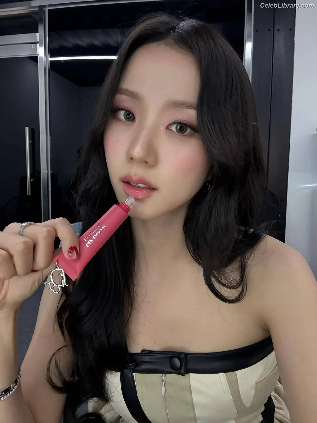 Jisoo  - BLΛƆKPIИK ( BLACKPINK ) photo 24 of 2451