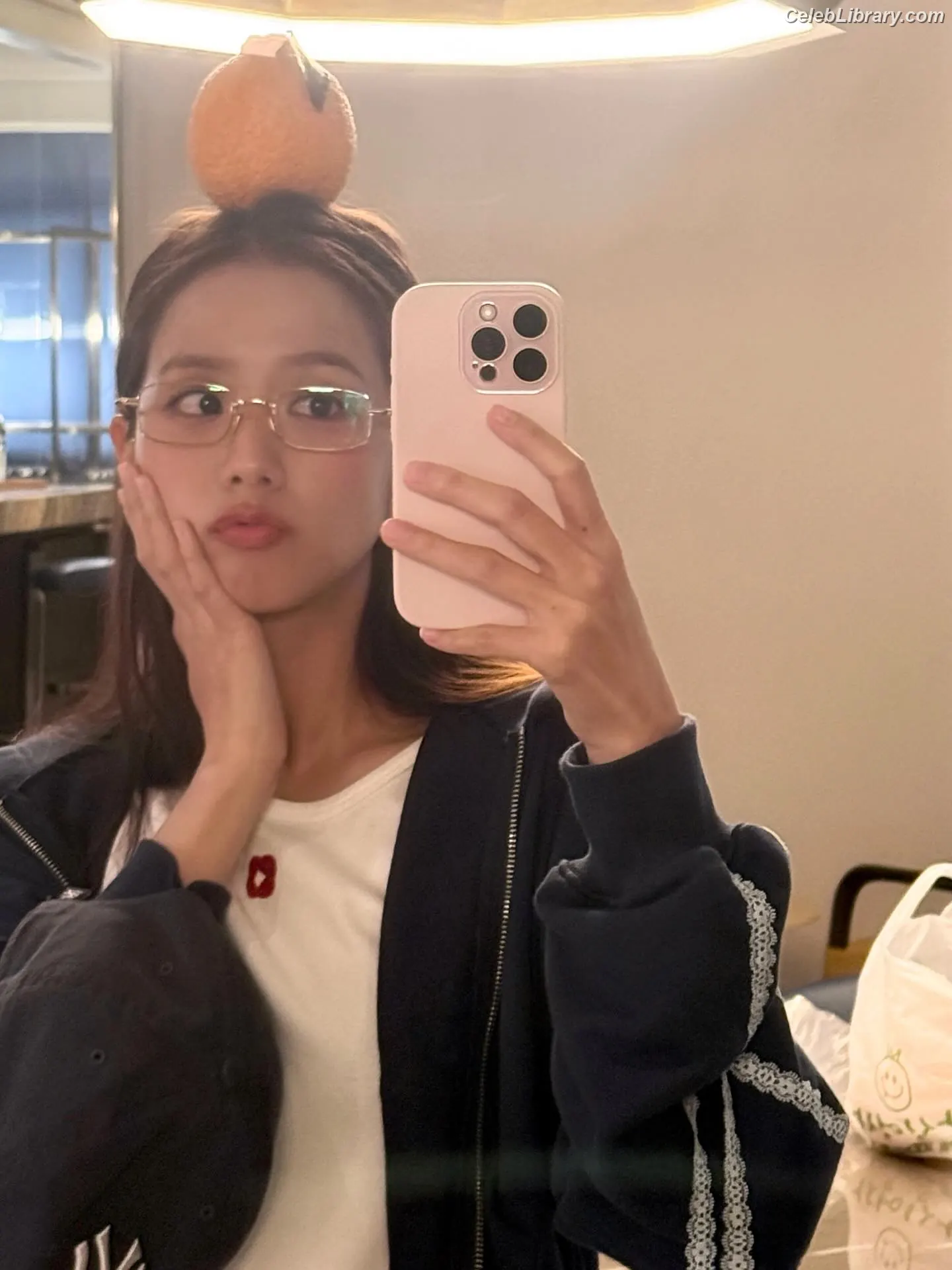 Jisoo - BLΛƆKPIИK ( BLACKPINK ) photo 21 of 2451