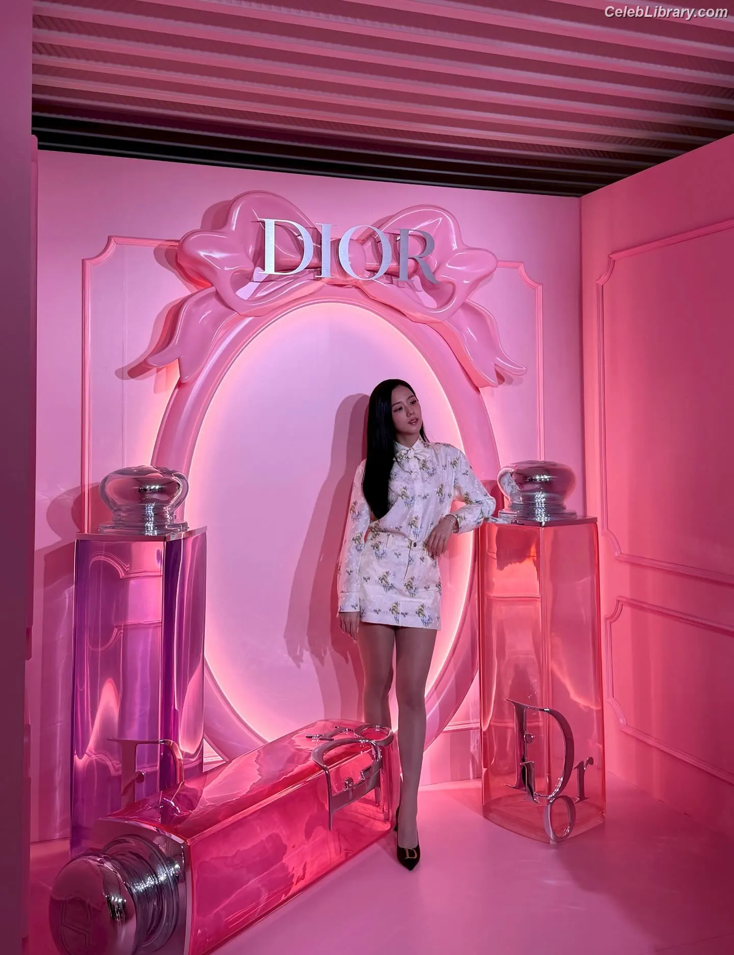 Jisoo - BLΛƆKPIИK ( BLACKPINK ) photo 4 of 2451