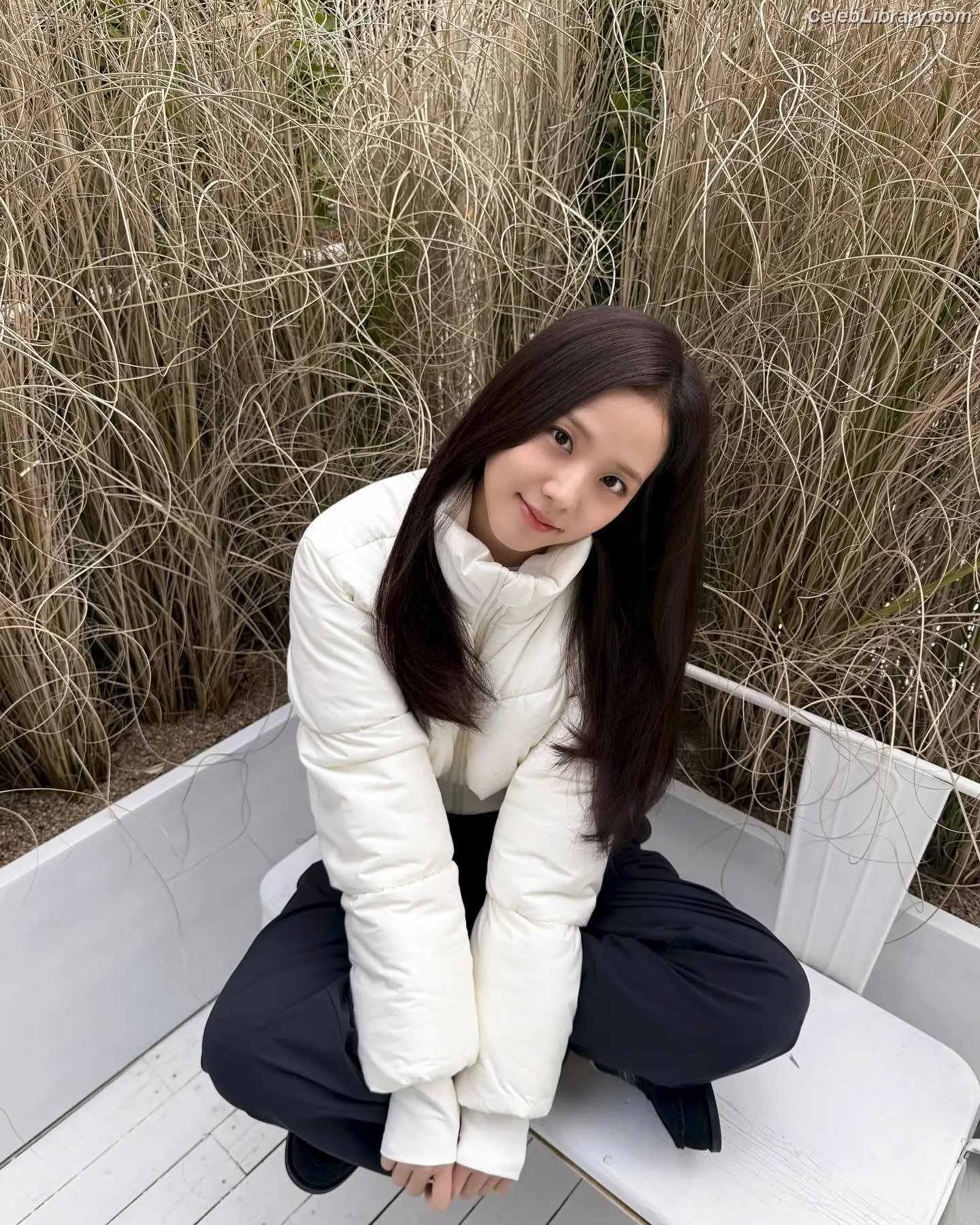 Jisoo - BLΛƆKPIИK ( BLACKPINK ) photo 3 of 2451