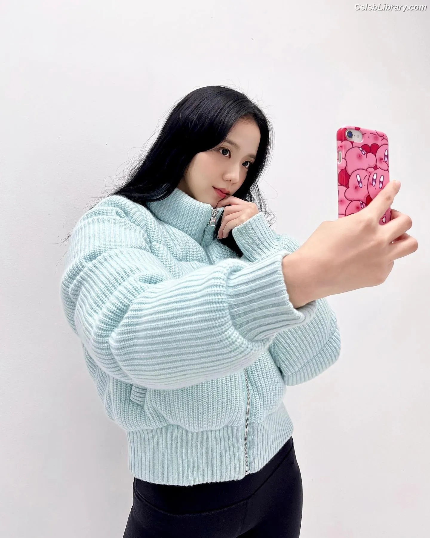 Jisoo - BLΛƆKPIИK ( BLACKPINK ) photo 18 of 2451