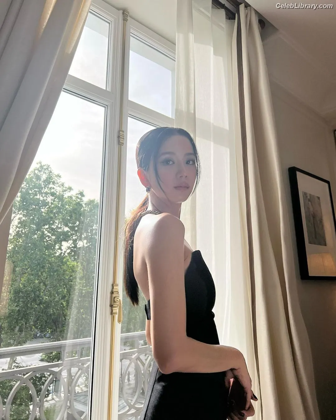 Jisoo - BLΛƆKPIИK ( BLACKPINK ) photo 2 of 2451