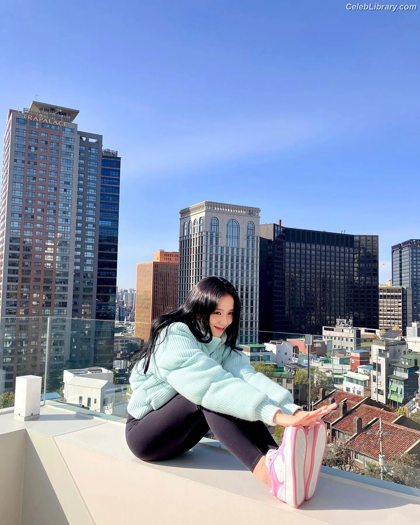 Jisoo - BLΛƆKPIИK ( BLACKPINK ) photo 22 of 2451