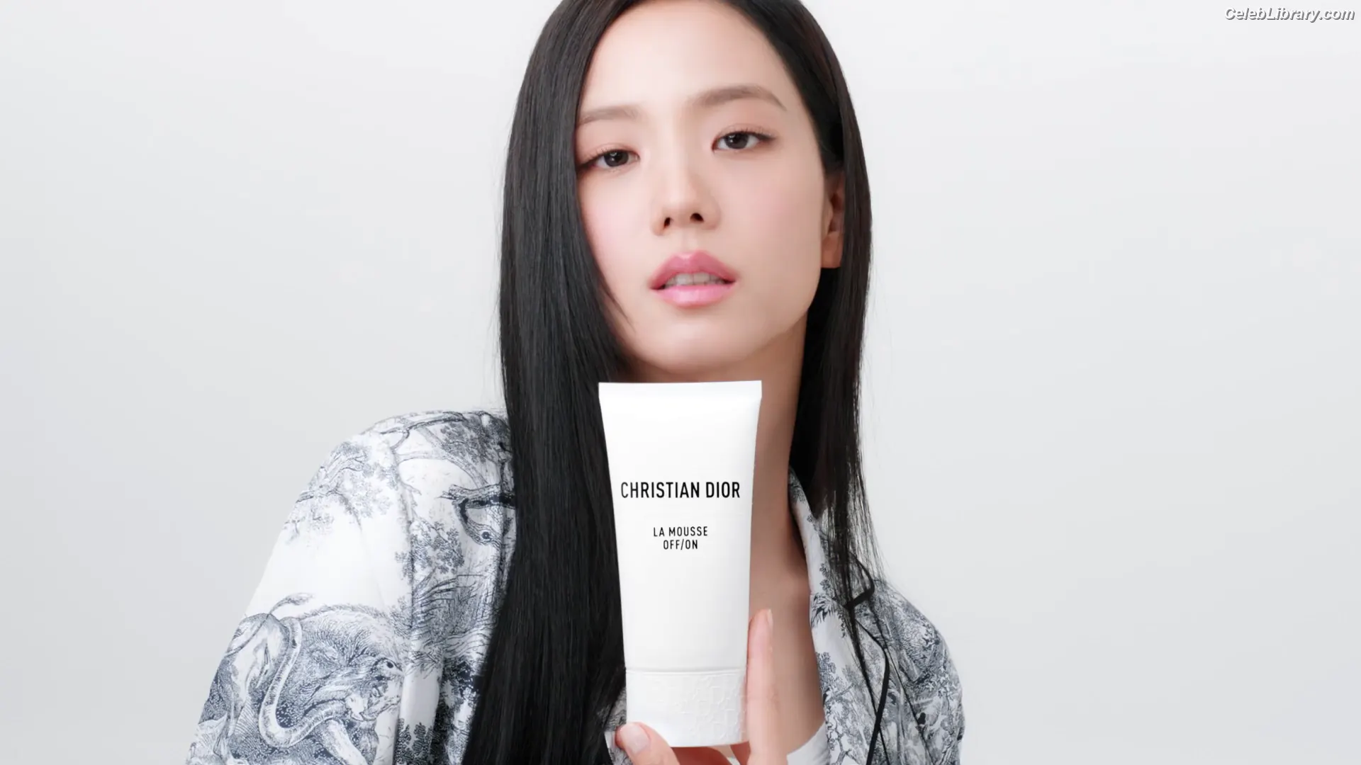Jisoo - BLΛƆKPIИK ( BLACKPINK ) photo 12 of 2451