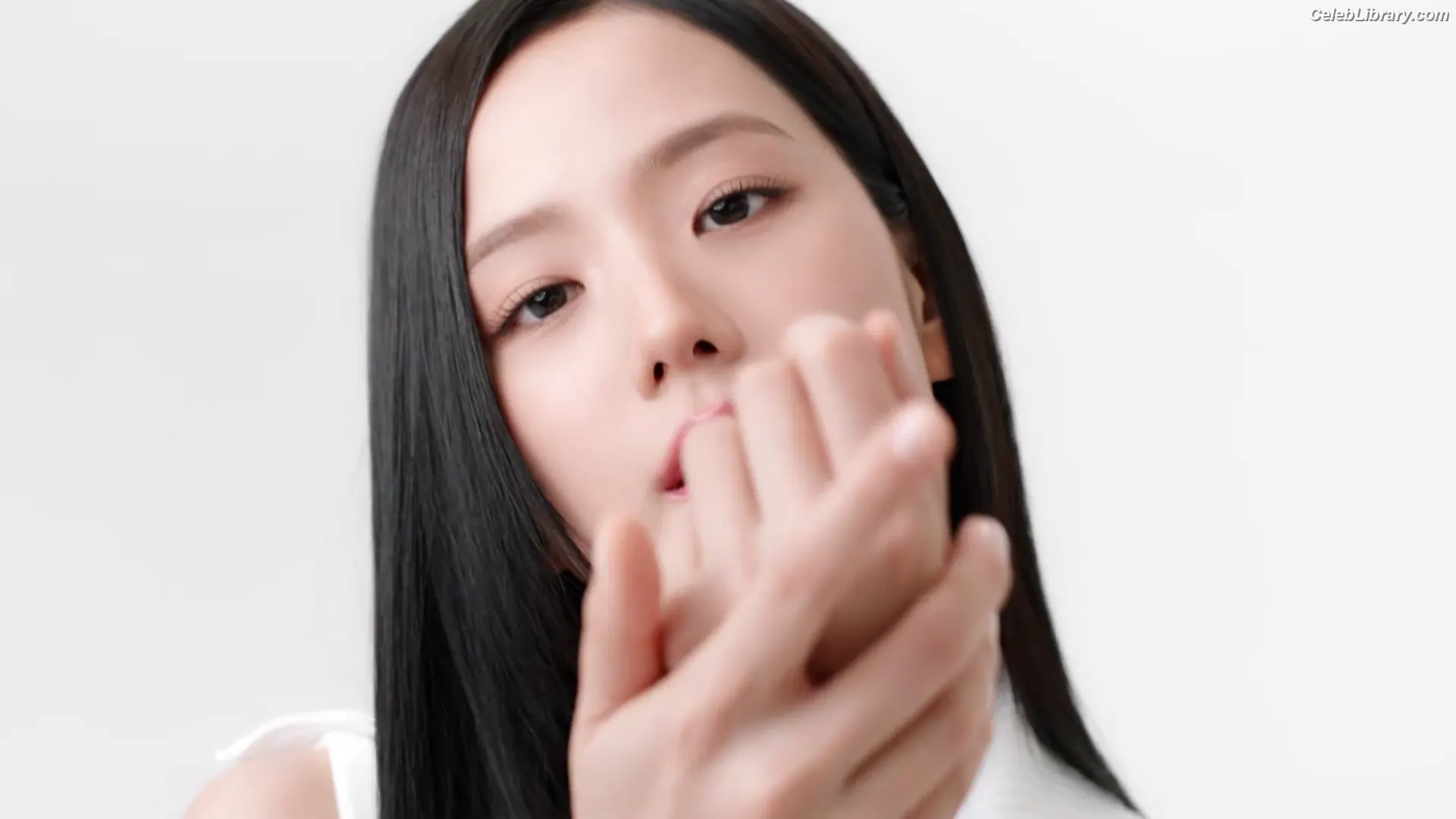 Jisoo - BLΛƆKPIИK ( BLACKPINK ) photo 18 of 2451