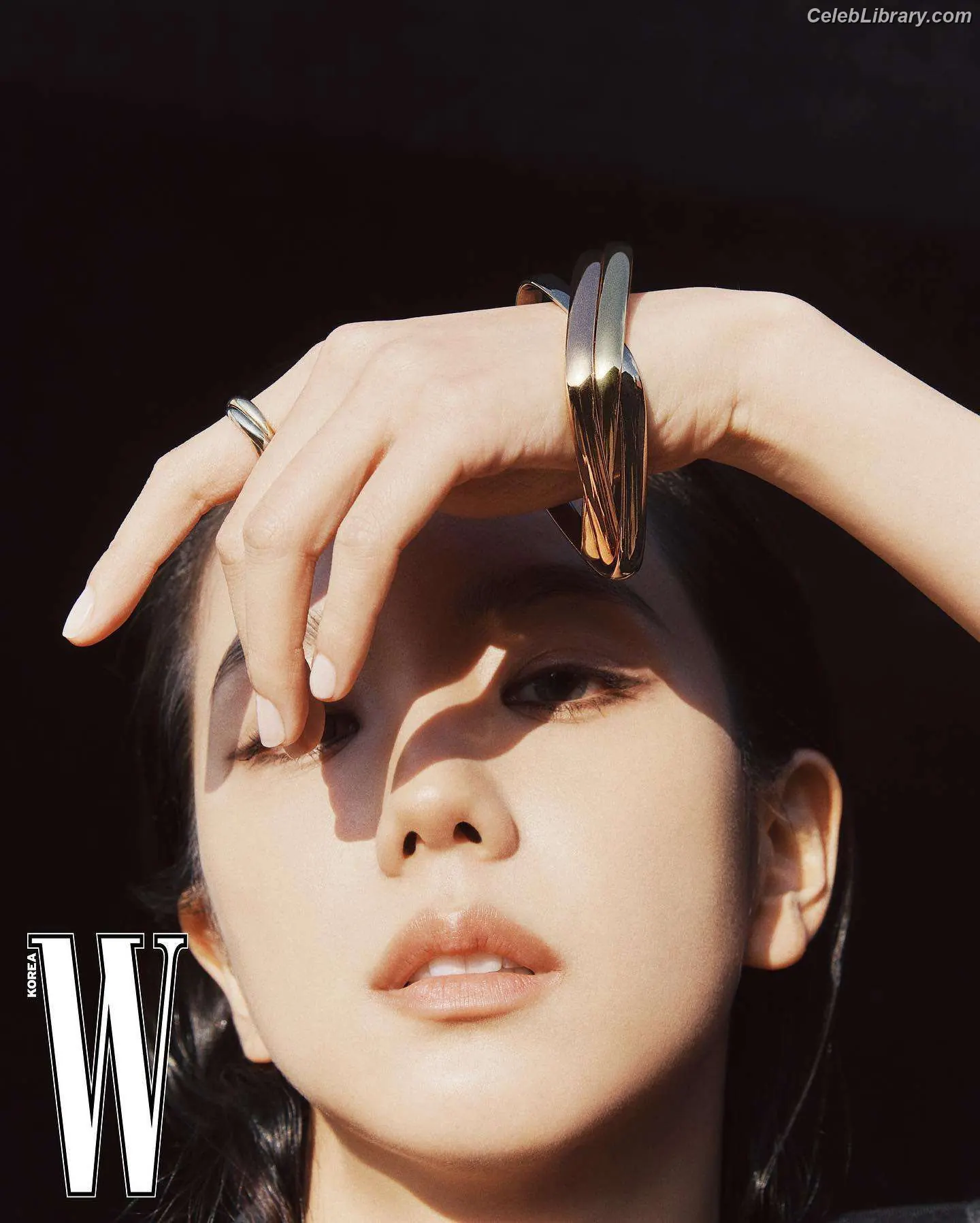 Jisoo  - BLΛƆKPIИK ( BLACKPINK ) photo 2 of 2451
