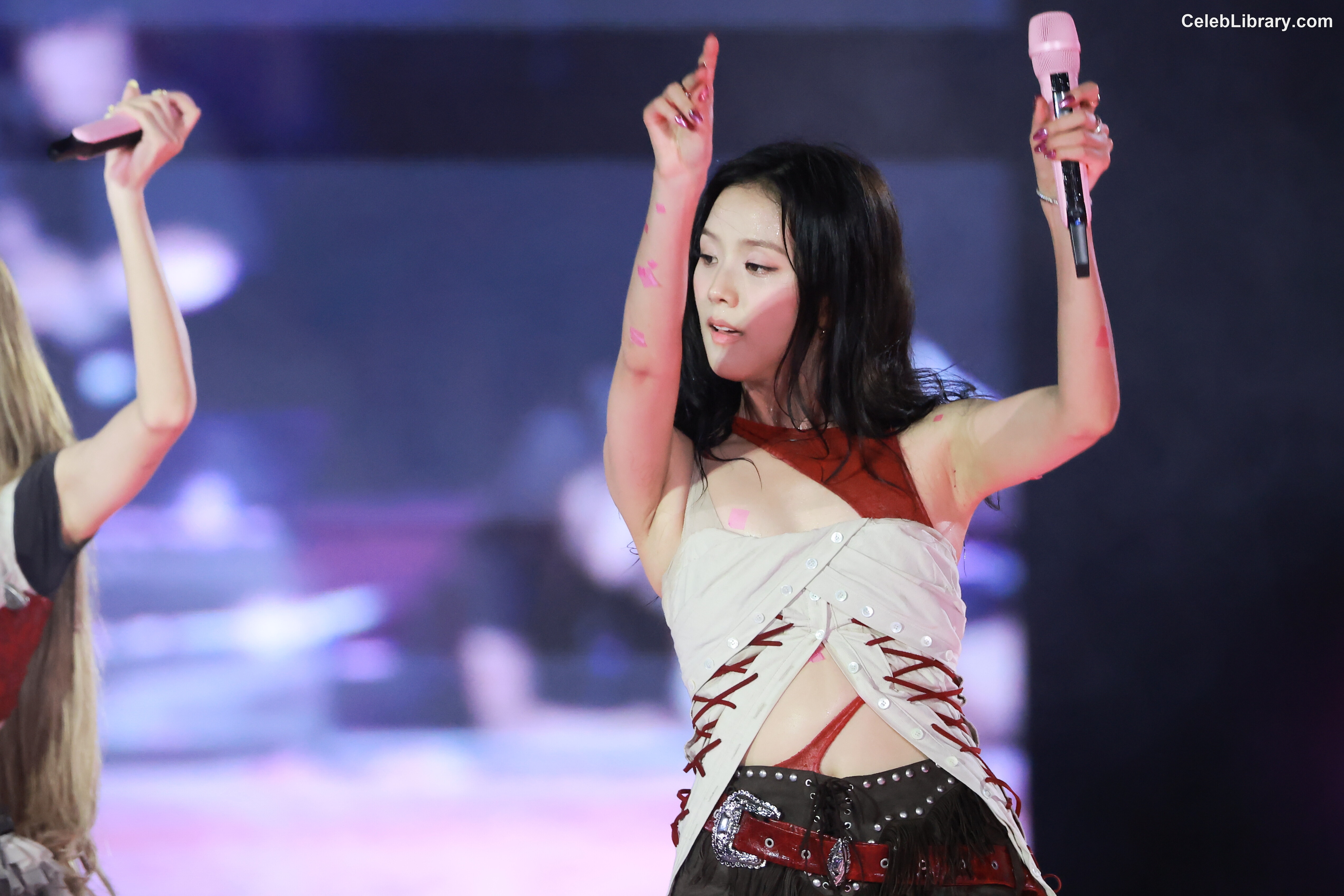 Jisoo  - BLΛƆKPIИK ( BLACKPINK ) photo 7 of 2451