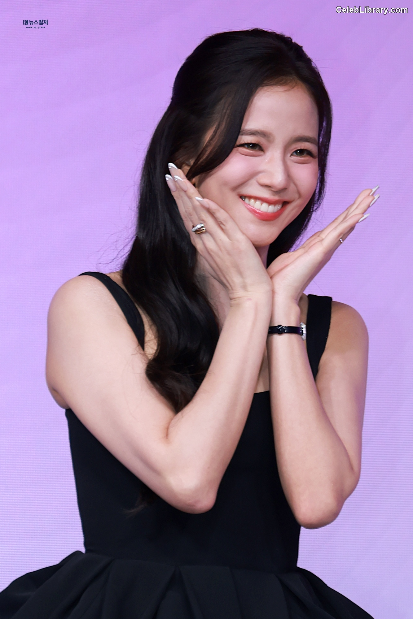 Jisoo  - BLΛƆKPIИK ( BLACKPINK ) photo 11 of 2451