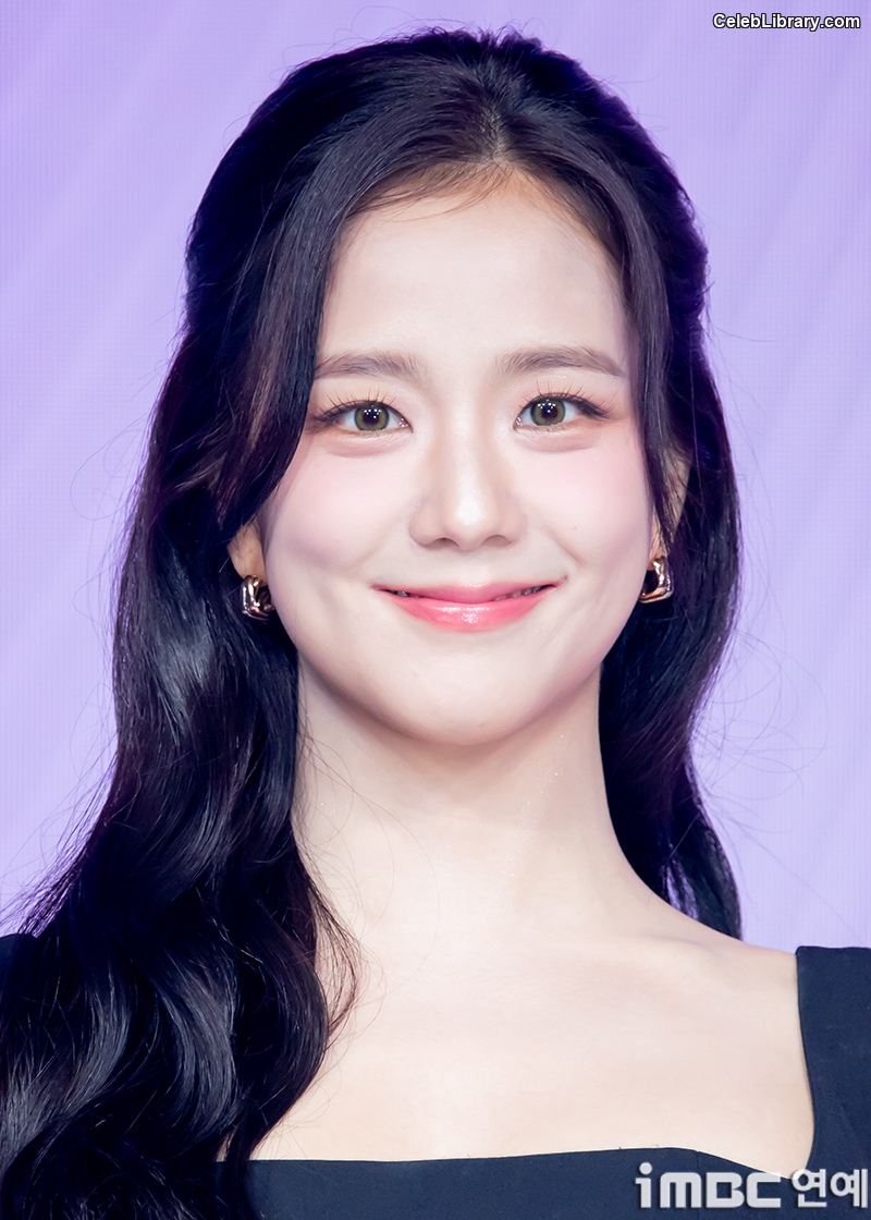 Jisoo  - BLΛƆKPIИK ( BLACKPINK ) photo 8 of 2451