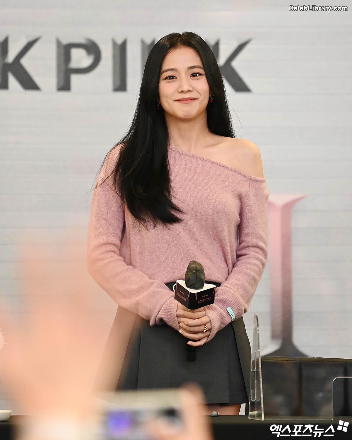 Jisoo  - BLΛƆKPIИK ( BLACKPINK ) photo 19 of 2451