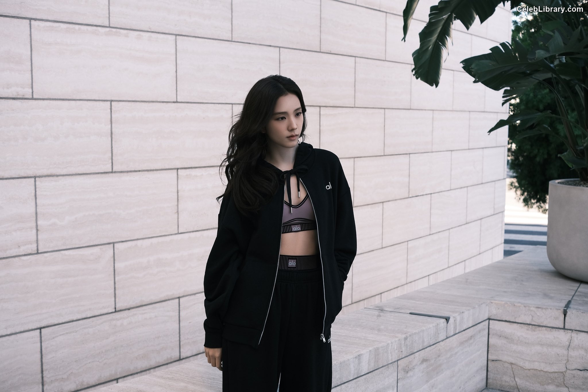 Jisoo  - BLΛƆKPIИK ( BLACKPINK ) photo 1 of 2451