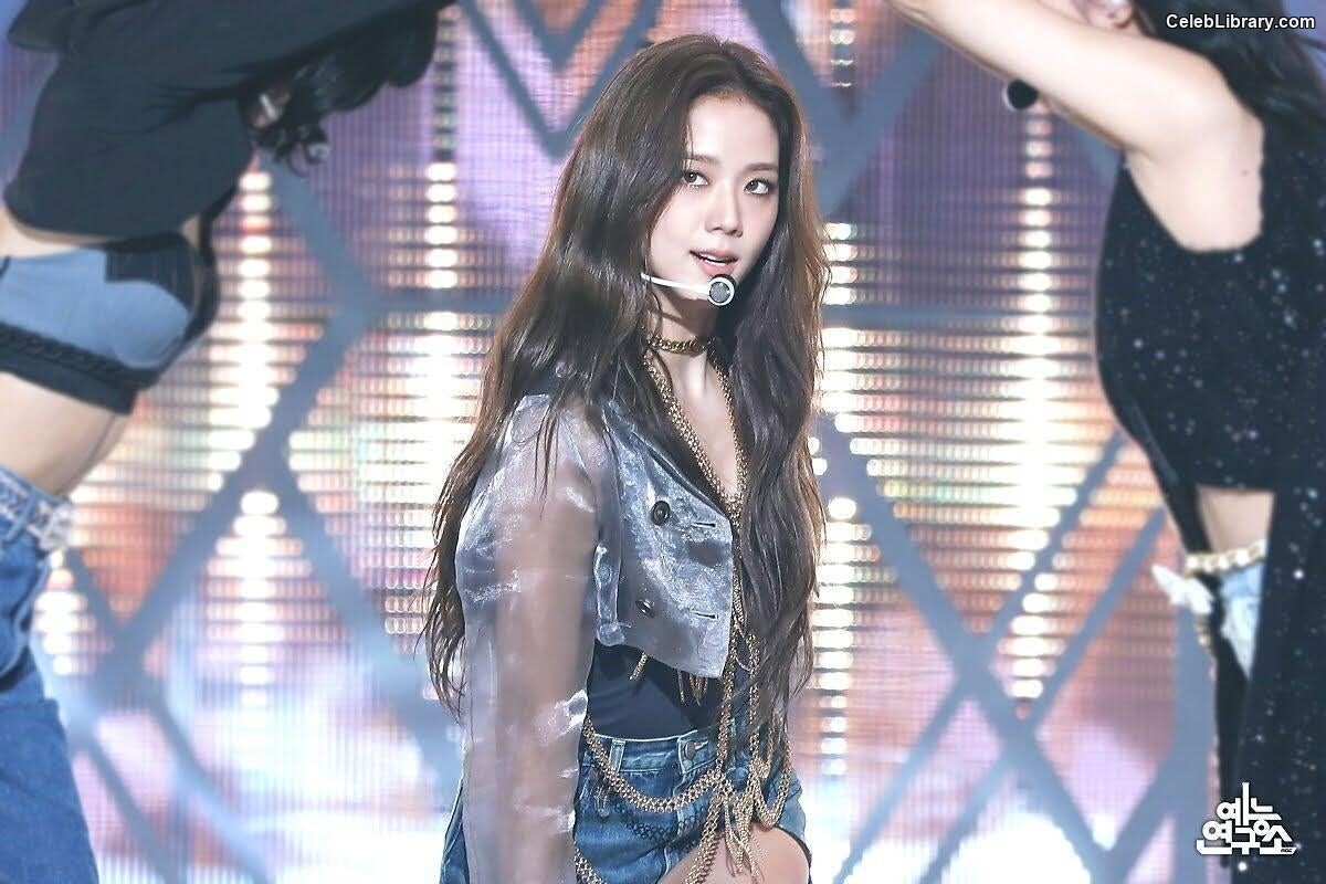 Jisoo  - BLΛƆKPIИK ( BLACKPINK ) photo 12 of 2451