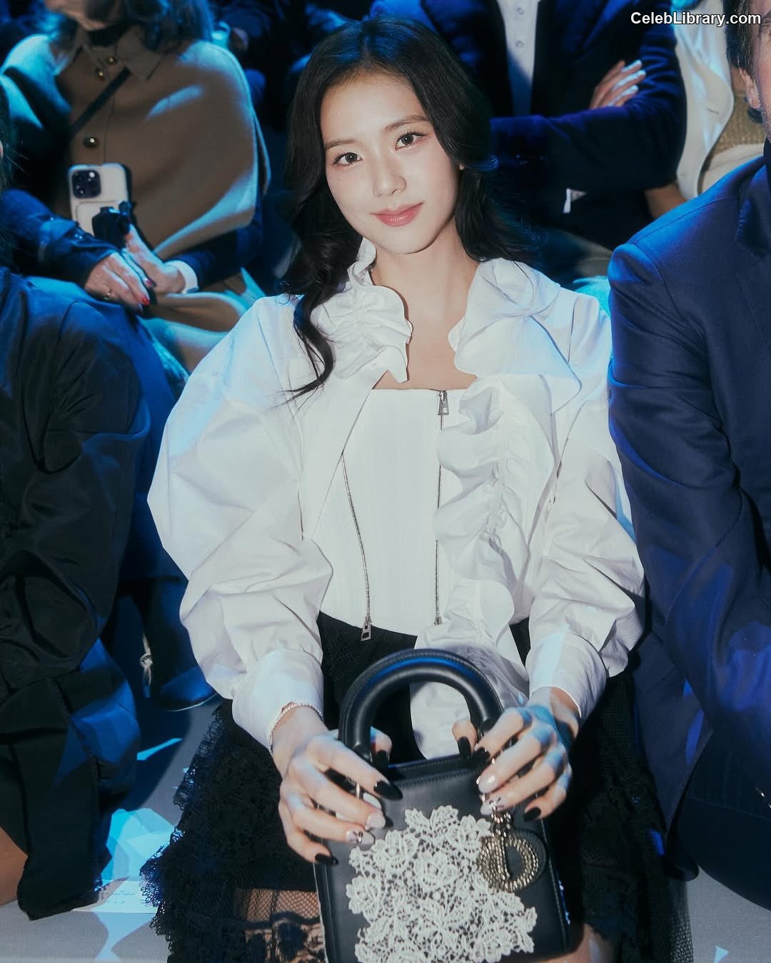 Jisoo  - BLΛƆKPIИK ( BLACKPINK ) photo 22 of 2451